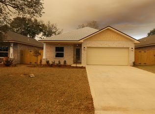 15 9th Ave, Shalimar, FL 32579