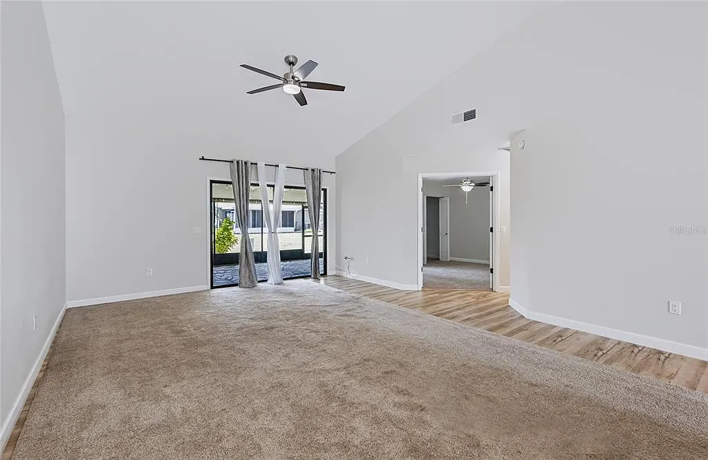 2 bed, 2.0 bath, 1100 sqft, $2,000 — Photo 4