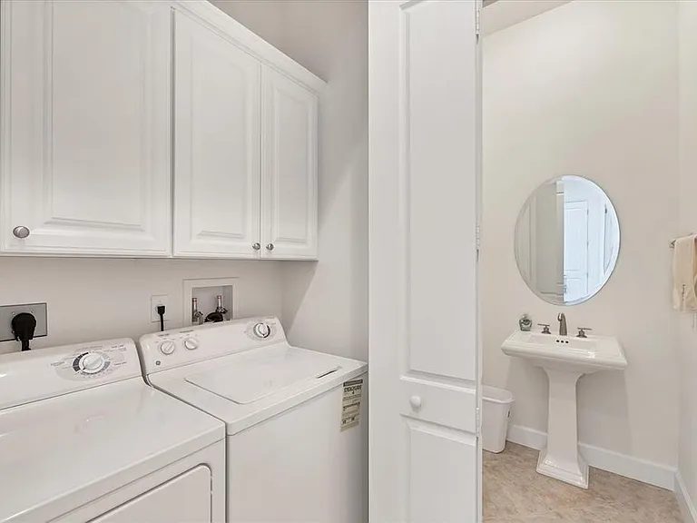 1375 Beach Rd #311 — Photo 26