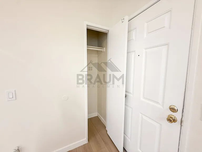 11459 COLLINS ST. — Photo 7