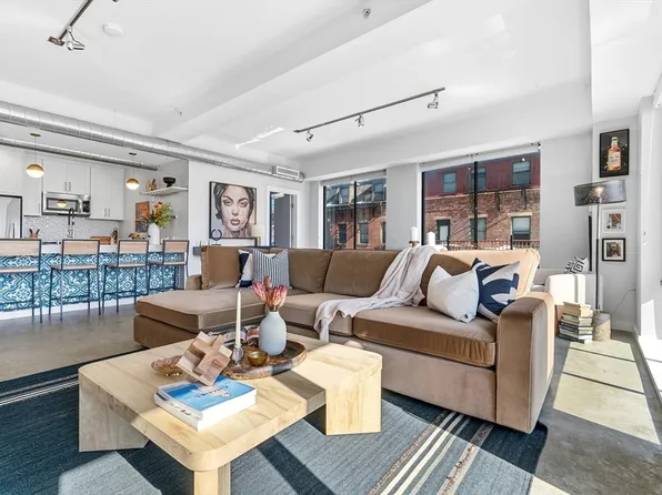 255 Northampton St Unit 404, Roxbury, MA 02118