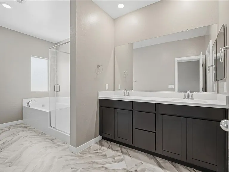 6510 Silver Estates Ave — Photo 16