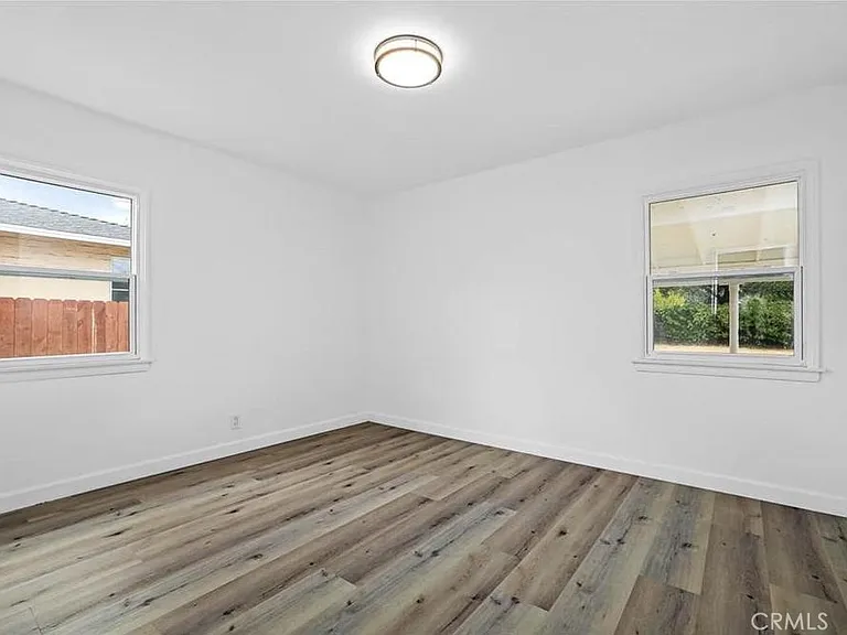 100 Eastern Ave — Photo 13