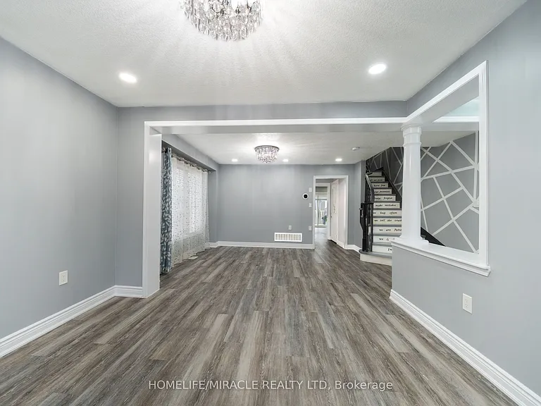 151 Baldwin Dr #UPPER — Photo 8