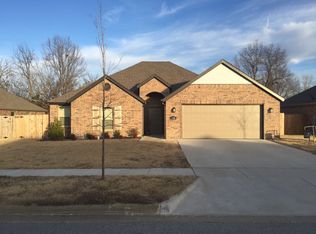 1206 S Highbush Ave, Fayetteville, AR 72701