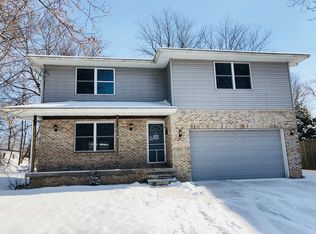 302 Hickory St, Dekalb, IL 60115