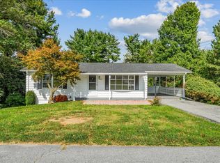 809 E D St, Brunswick, MD 21716