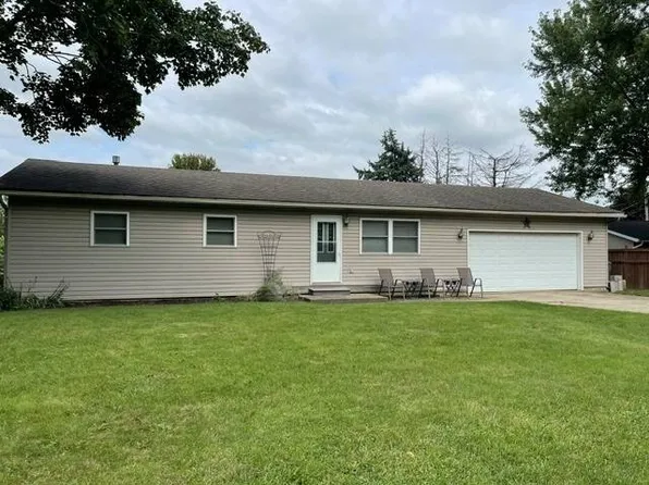 406 Park Dr, Nappanee, IN 46550