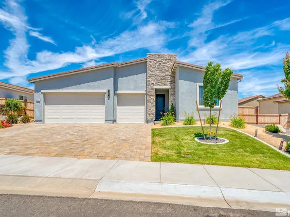 8383 Castletroy Dr, Verdi, NV 89439