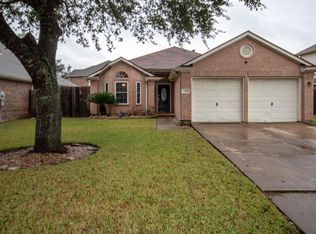 1330 Hunter Green Ln, Fresno, TX 77545
