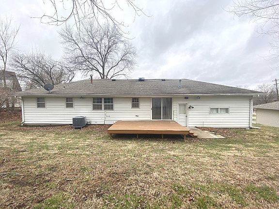 4th image of 1031 Northwood Ter
