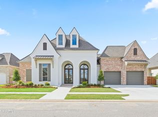 221 Rue De La Rochelle, Broussard, LA 70518