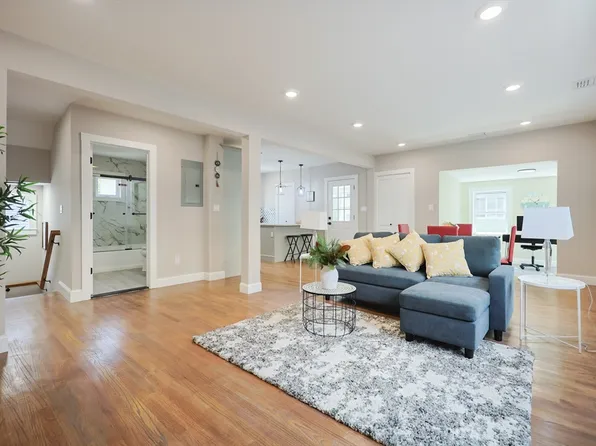 11 Watson St #2, Somerville, MA 02144