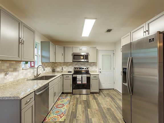 5th image of 1248 Royal Crown Dr