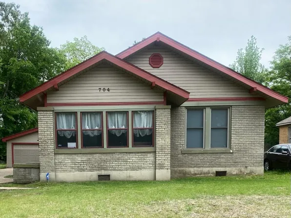 704 W 24th Ave, Pine Bluff, AR 71601
