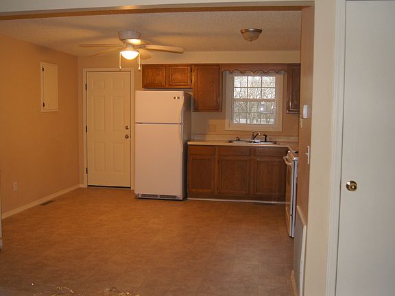 Kitchen w/Portable Dishwasher