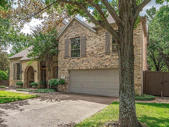 2nd image of 252 Enclaves Ct