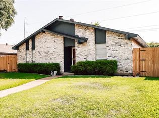3533 Elm Dr, Grand Prairie, TX 75052