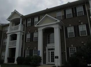 1175 Mill Xing #305, Saint Louis, MO 63141