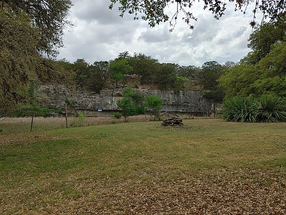 2nd image of 929 Red Bluff Ranch Rd
