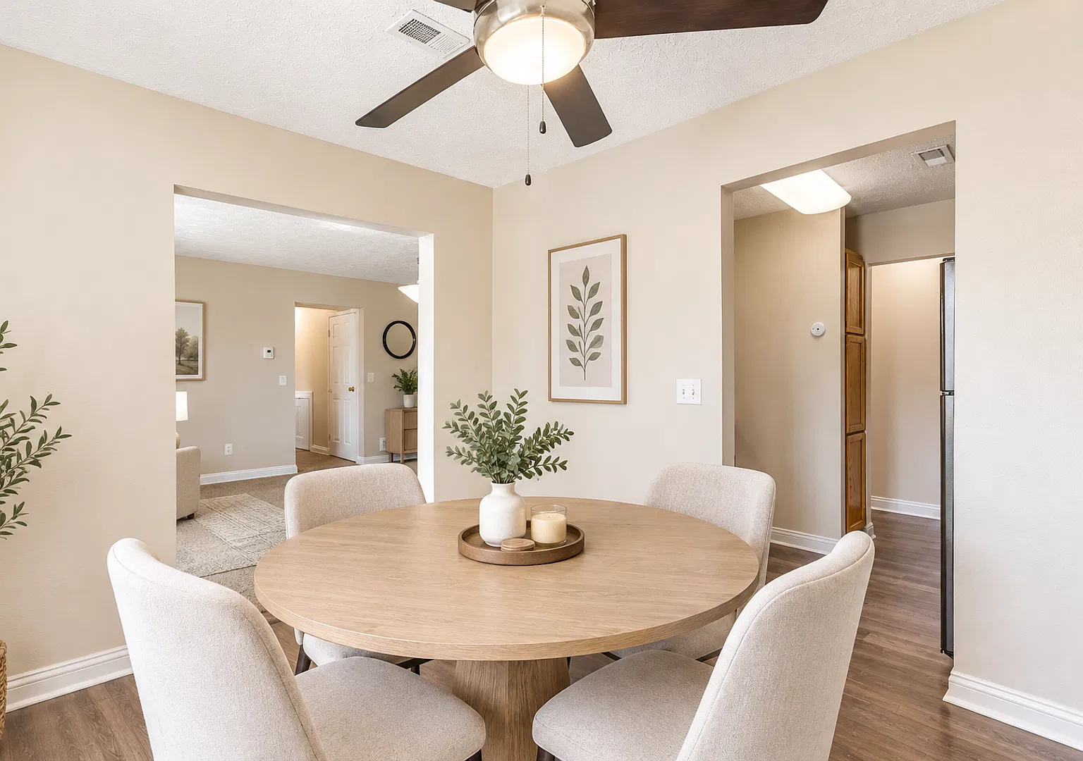 Spacious 2-bedroom 1-bath Apartment w/ Washer & Dryer Included! — Photo 3