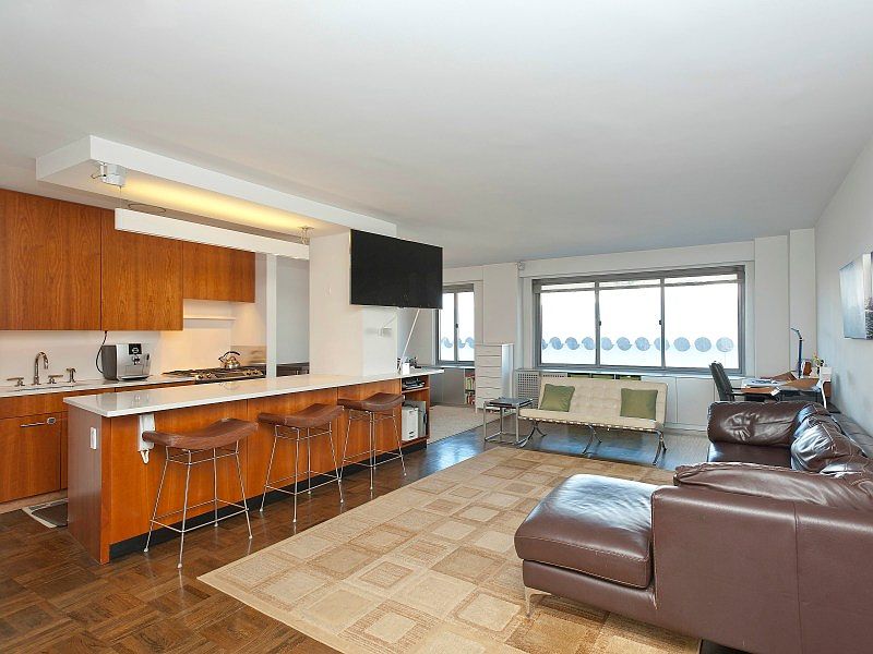 1st image of 175 W 12th St APT 6G
