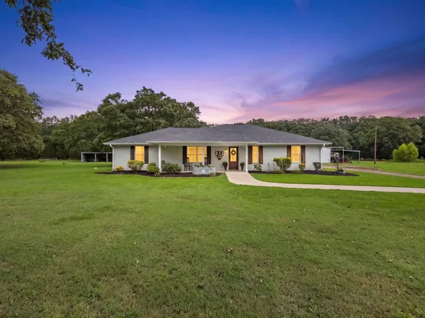 2155 NE County Road 2200, Mount Pleasant, TX 75455