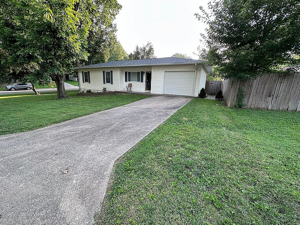 1st image of 1141 Rebecca St