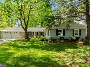4114 Maureen Ln, Fairfax, VA 22033