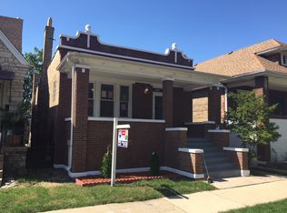 2226 Elmwood Ave, Berwyn, IL 60402