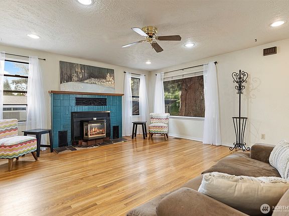4th image of 503 17th Street NW