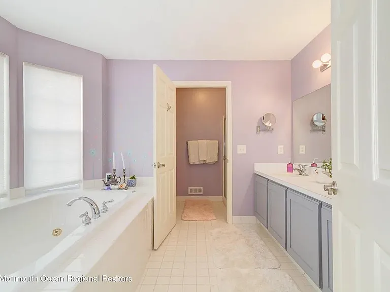 36 Austin St — Photo 20