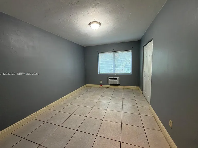 2210 NE 170th St #2220 — Photo 6