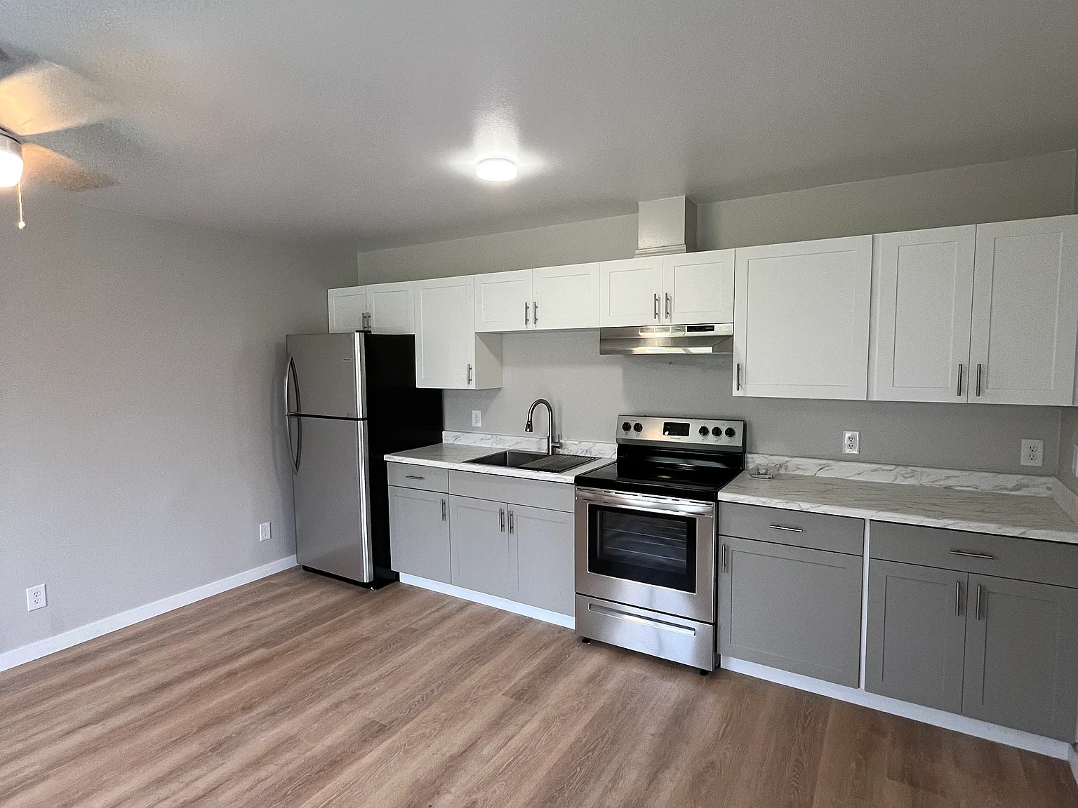 1 bed, 800 sqft, $1,295 — Photo 3