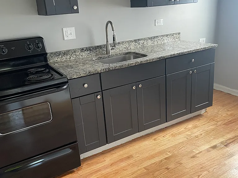 6738 S Prairie Ave #1 — Photo 1