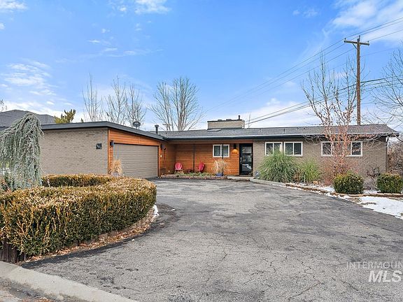 2nd image of 3402 W Hillcrest Dr