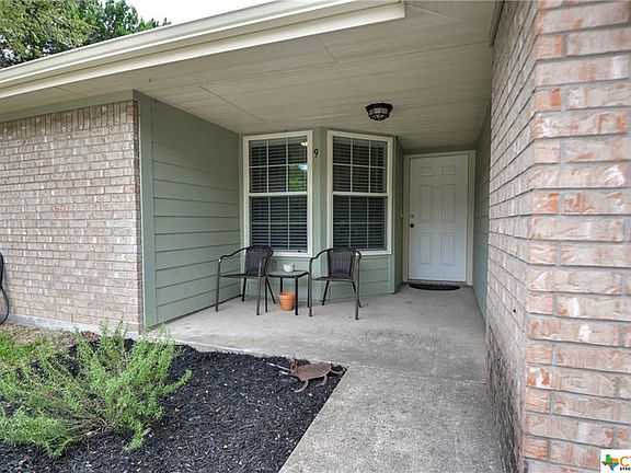 2nd image of 9 Corkwood Ct