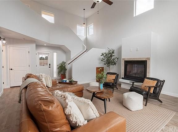 2nd image of 1751 Arciero Way