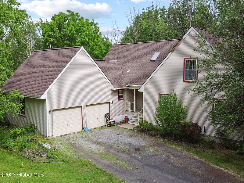 2nd image of 14 Waite Road