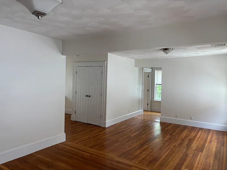 255 Brown St #1 — Photo 9