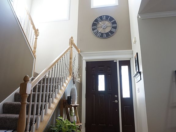 2nd image of 5 Park Place Cir