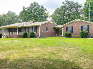 20 Railroad Bed Pike, Summertown, TN 38483