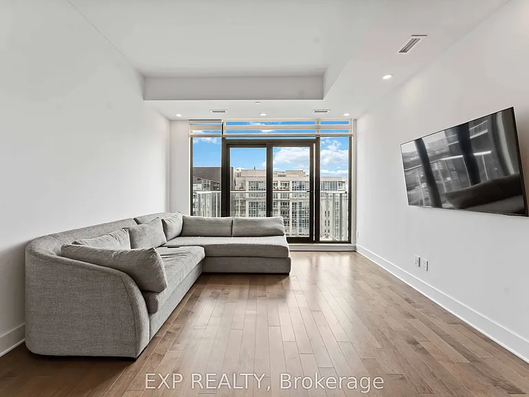 180 George St #2607 — Photo 28
