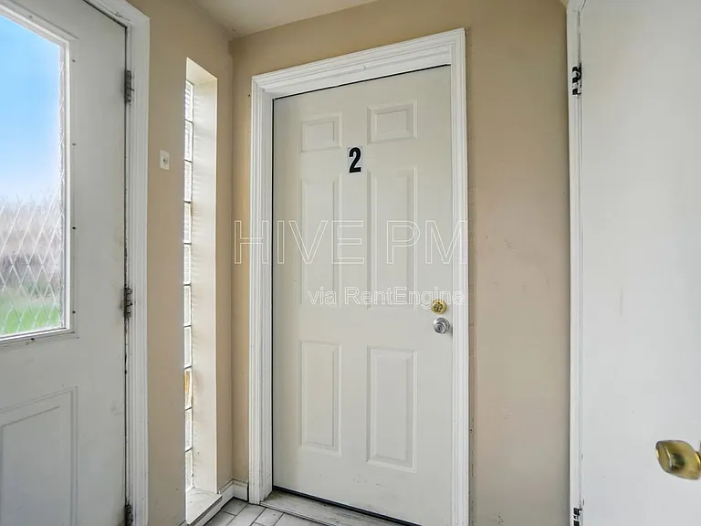 3926 E Gatewood Ln #1 — Photo 5