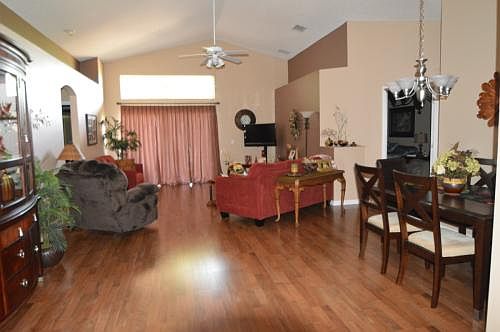 4th image of 629 Garberia Dr