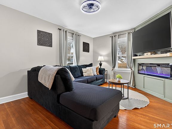 4th image of 15 Evelyn Road