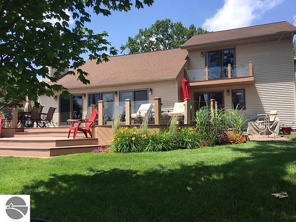 2nd image of 7139 W White Birch Ave