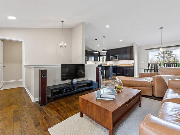 5th image of 68 Tall Grass Ct