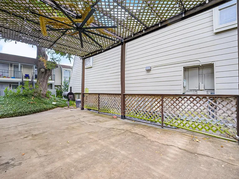 5929 Queensloch Dr #131 — Photo 33