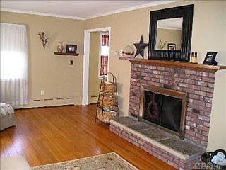 2nd image of 107 Fairview Ave